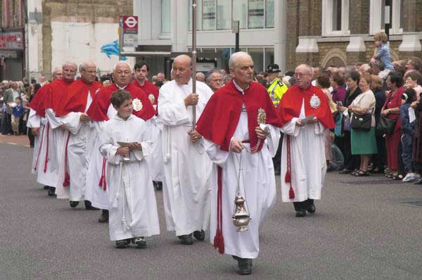 Picture © Peter Marshall, 2004