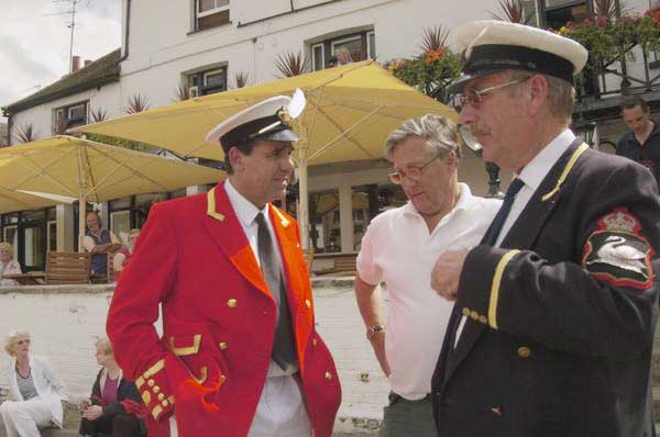 Picture © Peter Marshall, 2004