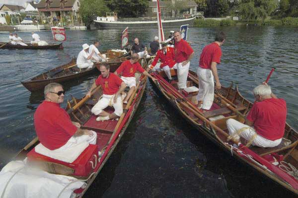 Picture © Peter Marshall, 2004