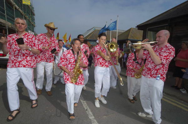 Picture © Peter Marshall, 2004