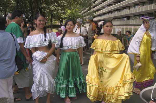 Picture © Peter Marshall, 2004