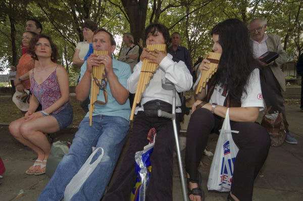 Picture © Peter Marshall, 2004