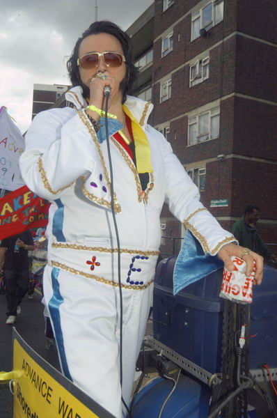 Picture © Peter Marshall, 2004