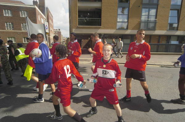 Picture © Peter Marshall, 2004