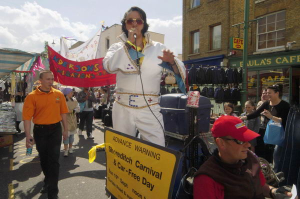 Picture © Peter Marshall, 2004