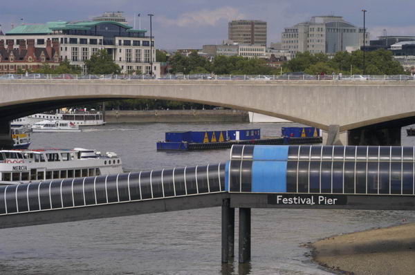 Picture © Peter Marshall, 2004