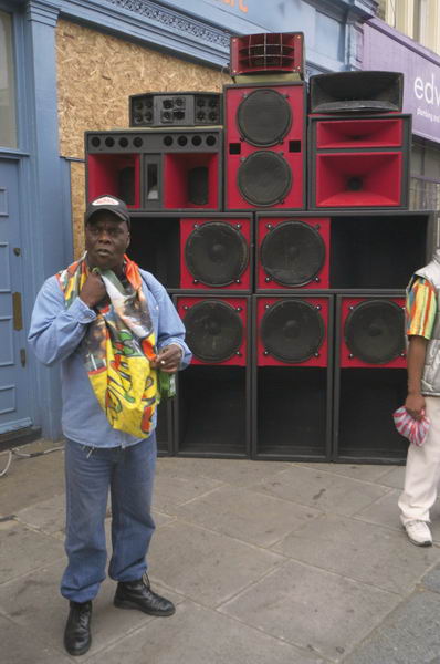 Picture © Peter Marshall, 2004