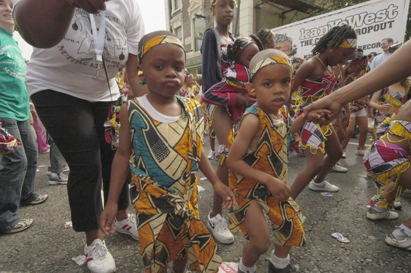 Picture © Peter Marshall, 2004