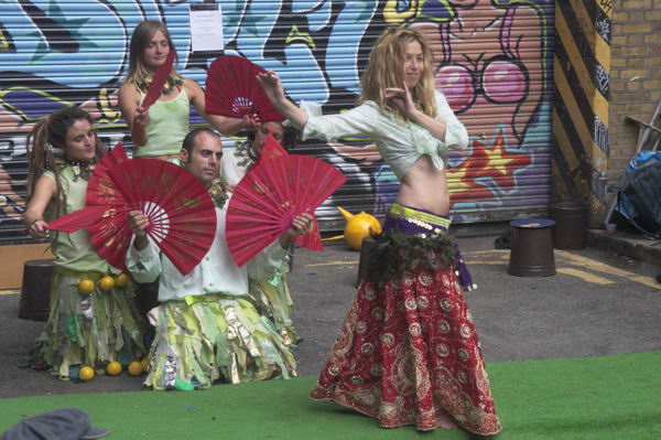 Picture © Peter Marshall, 2004