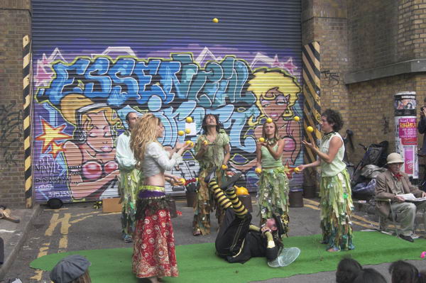 Picture © Peter Marshall, 2004