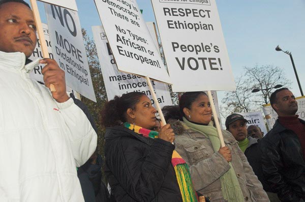 © 2005, Peter Marshall