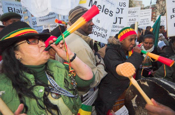 © 2005, Peter Marshall