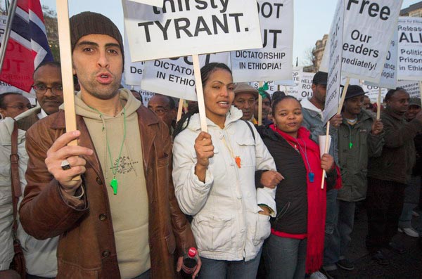 © 2005, Peter Marshall