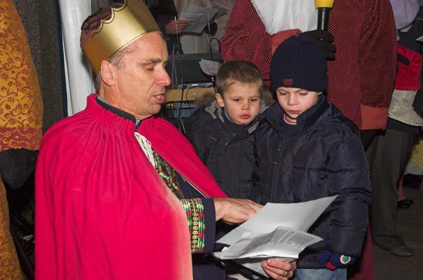 © 2005, Peter Marshall