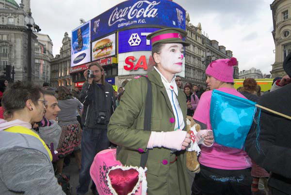 Operation Infinite Love, Reclaim Love 3 © Peter Marshall, 2006