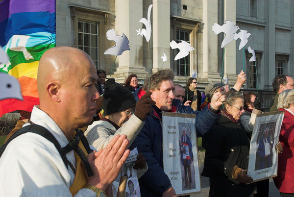 Norman Kember 100 Days Vigil © 2006, Peter Marshall