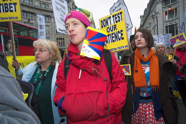 Tibet National Uprising Day March London © 2006, Peter Marshall