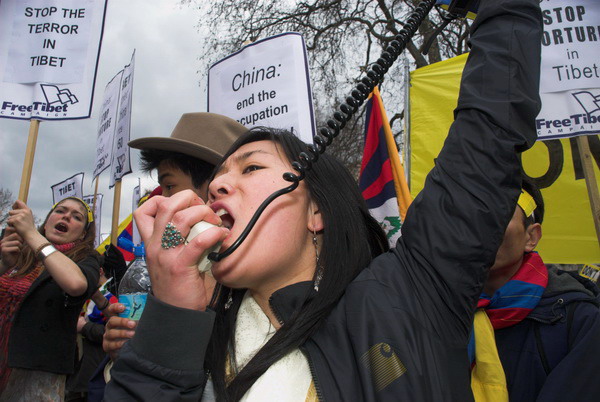 Tibet National Uprising Day March London © 2006, Peter Marshall