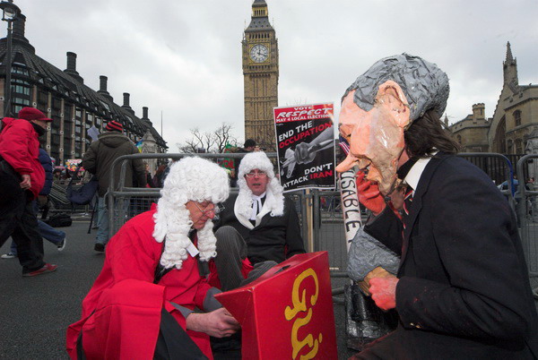 troops home from iraq © 2006, Peter Marshall