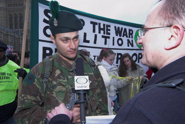 troops home from iraq © 2006, Peter Marshall