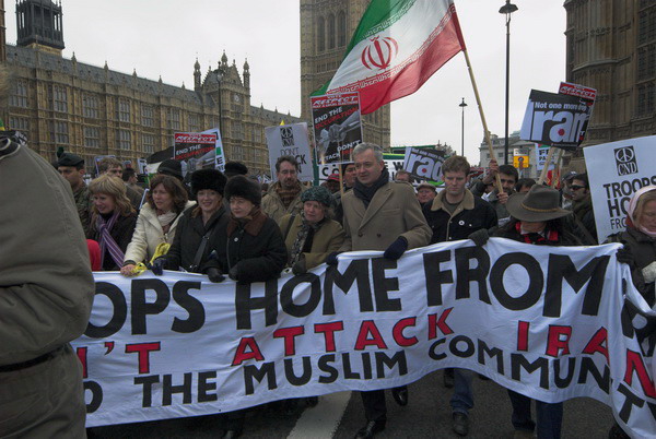 troops home from iraq © 2006, Peter Marshall