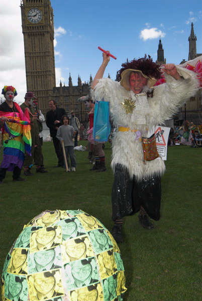 Fools Paradise Parade, London © 2006, Peter Marshall