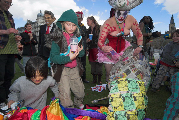 Fools Paradise Parade, London © 2006, Peter Marshall