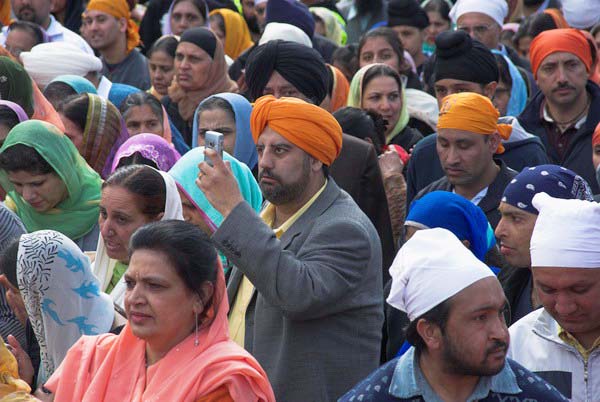 Vaisakhi in Southall © 2006, Peter Marshall