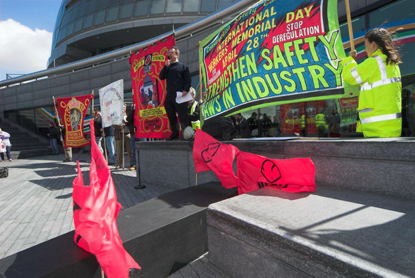 Workers Memorial Day © 2006, Peter Marshall