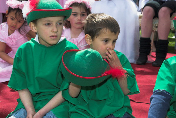 Banstead May Fayre © 2006, Peter Marshall