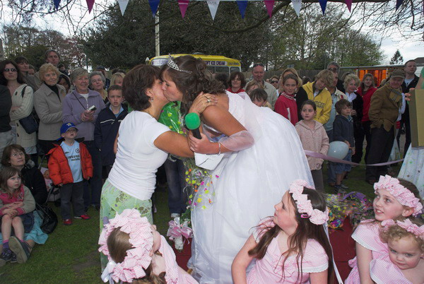 Banstead May Fayre © 2006, Peter Marshall