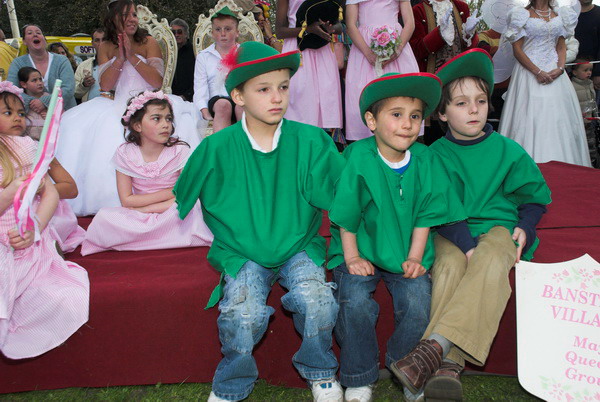 Banstead May Fayre © 2006, Peter Marshall