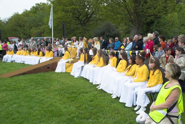 Chislehurst May Queen Ceremony © 2006, Peter Marshall