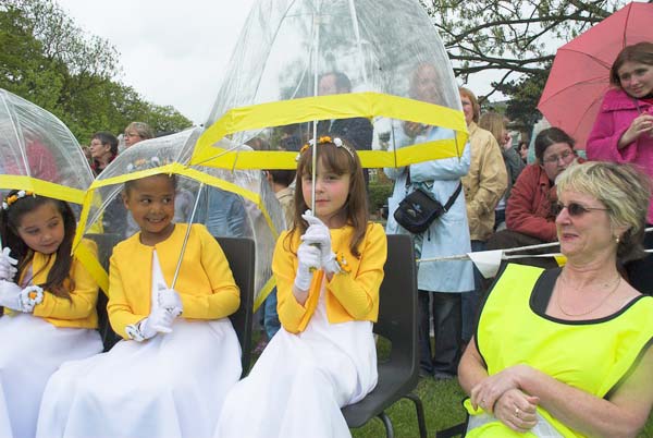 Chislehurst May Queen Ceremony © 2006, Peter Marshall
