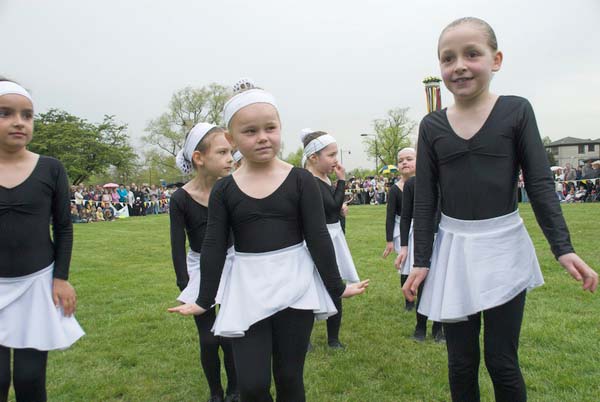 Chislehurst May Queen Ceremony © 2006, Peter Marshall