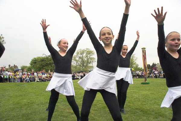 Chislehurst May Queen Ceremony © 2006, Peter Marshall