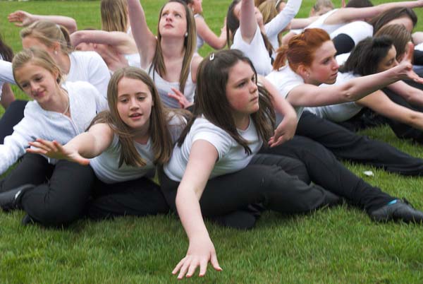 Chislehurst May Queen Ceremony © 2006, Peter Marshall