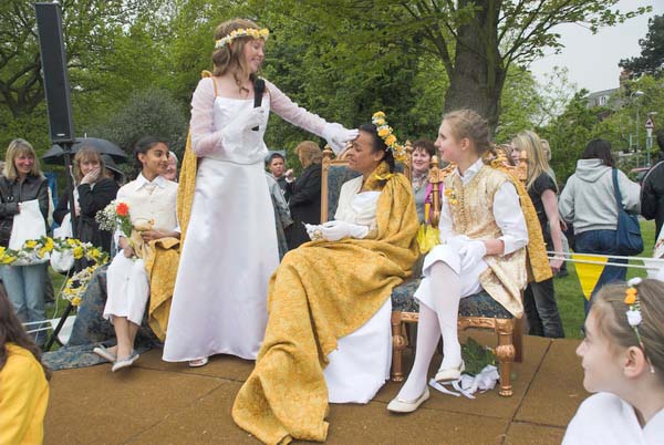 Chislehurst May Queen Ceremony © 2006, Peter Marshall