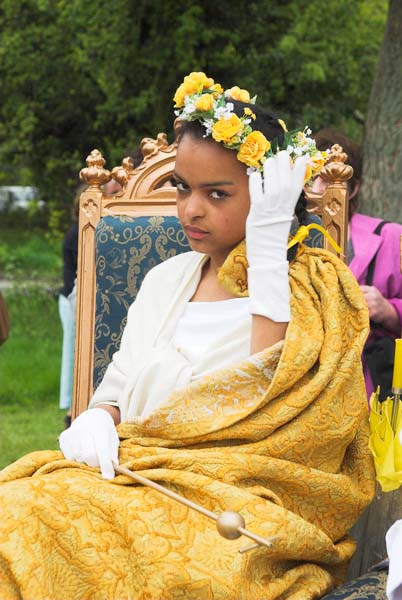 Chislehurst May Queen Ceremony © 2006, Peter Marshall