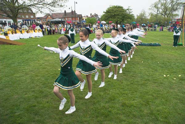 Chislehurst May Queen Ceremony © 2006, Peter Marshall