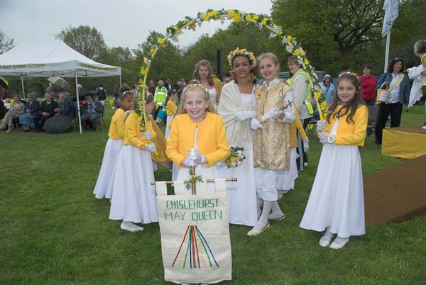 Chislehurst May Queen Ceremony © 2006, Peter Marshall