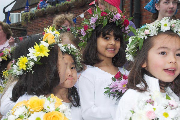 Brentham Centenary May Day Festivities © 2006, Peter Marshall