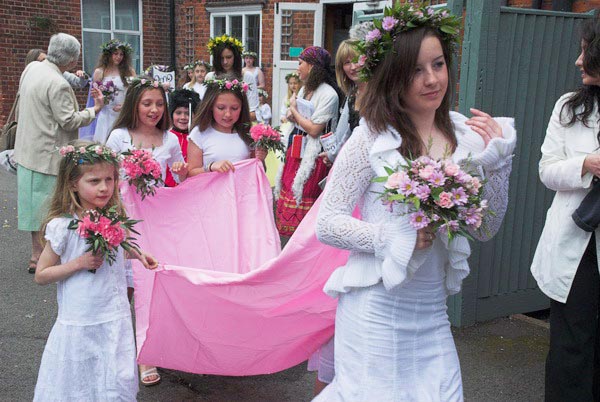 Brentham Centenary May Day Festivities © 2006, Peter Marshall