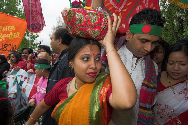 Baishahki Mela, Spitalfields, London © 2006, Peter Marshall