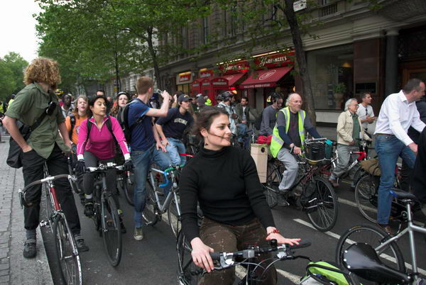 Critical Mass, London © 2006, Peter Marshall