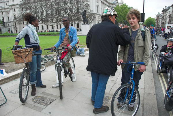 Critical Mass, London © 2006, Peter Marshall