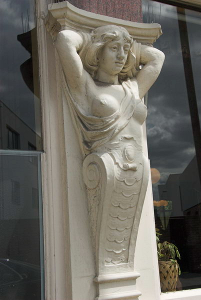 Barking and River Roding © 2006, Peter Marshall