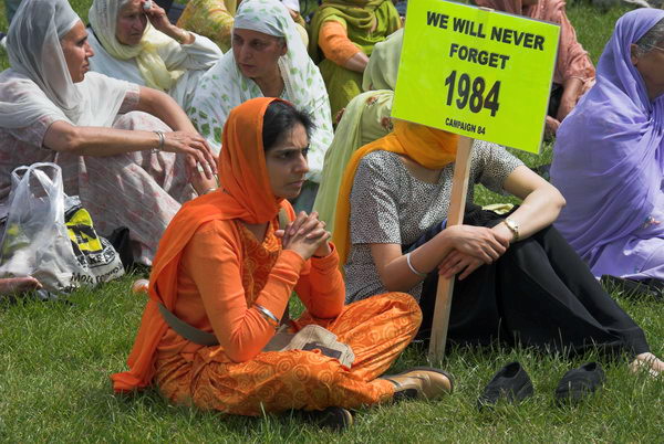 Sikh Remembrance March © 2006, Peter Marshall