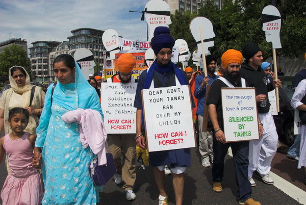 Sikh Remembrance March © 2006, Peter Marshall