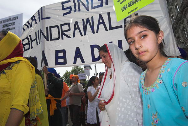Sikh Remembrance March © 2006, Peter Marshall